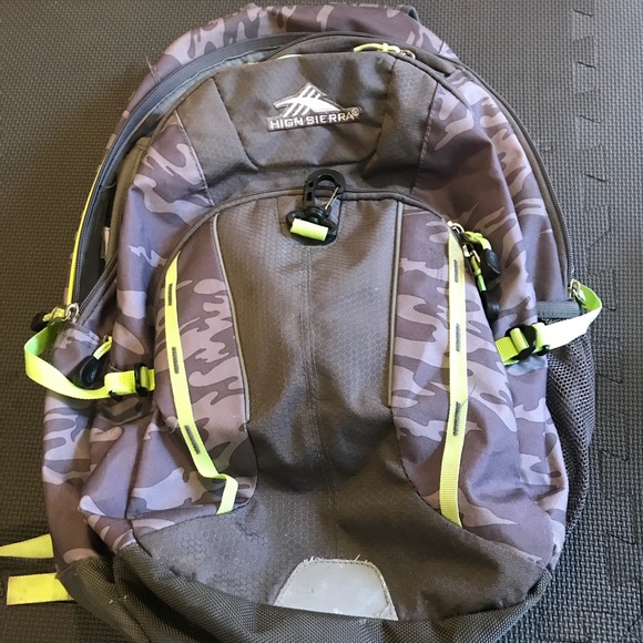 Back pack - Picture 2 of 3
